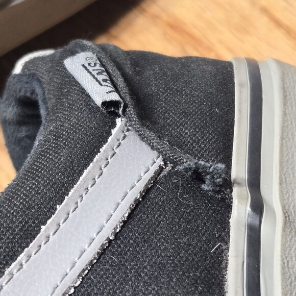 2 Pairs Of Vans Old School Skate Casual And Pro Men Size 9 Black/Grey/White Shoe - Picture 5 of 16